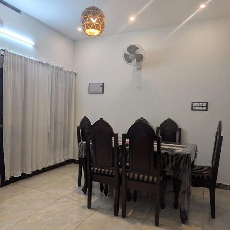 Gerards Home Stay Fortkochi Esterno foto