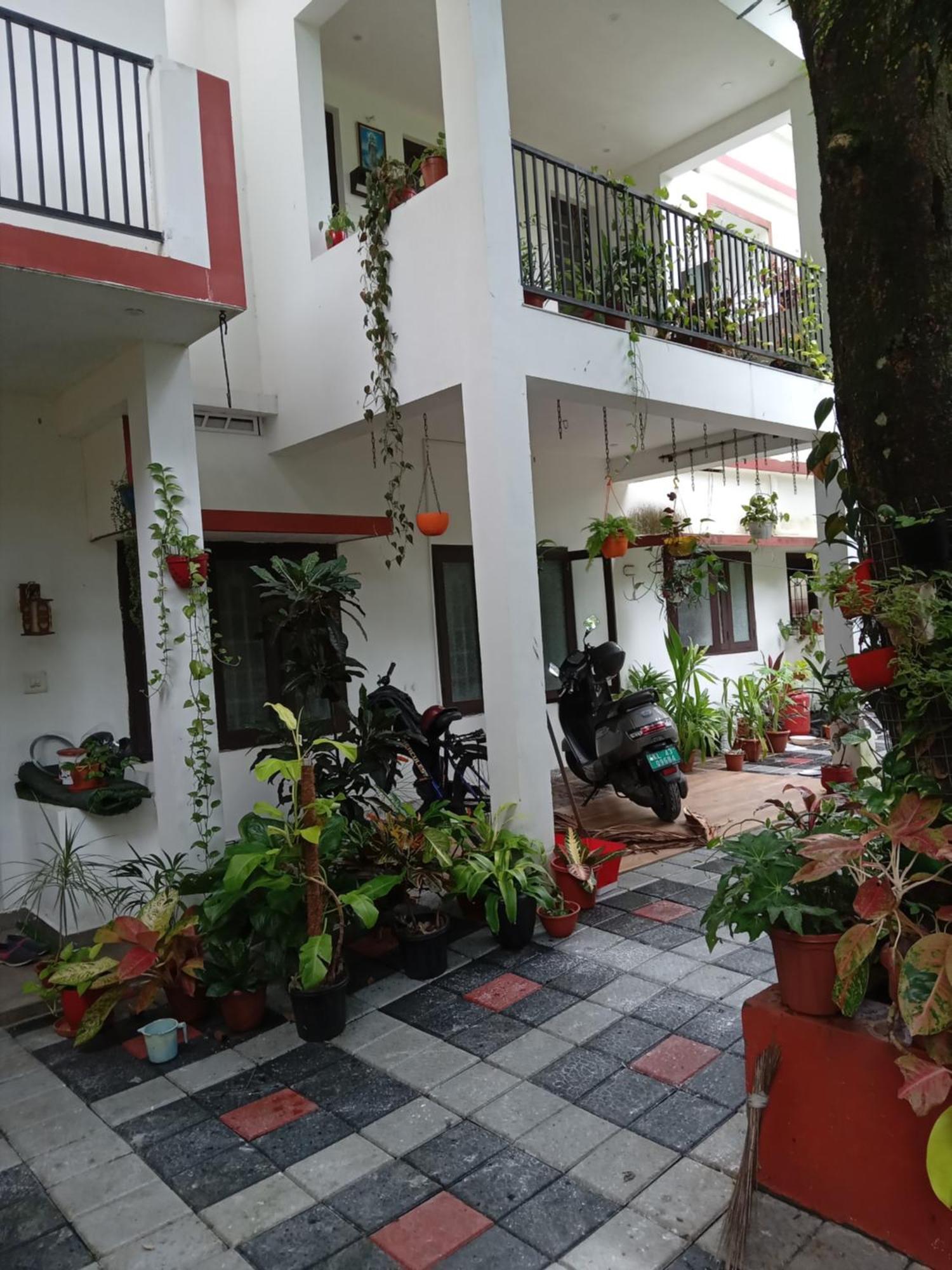 Gerards Home Stay Fortkochi Esterno foto