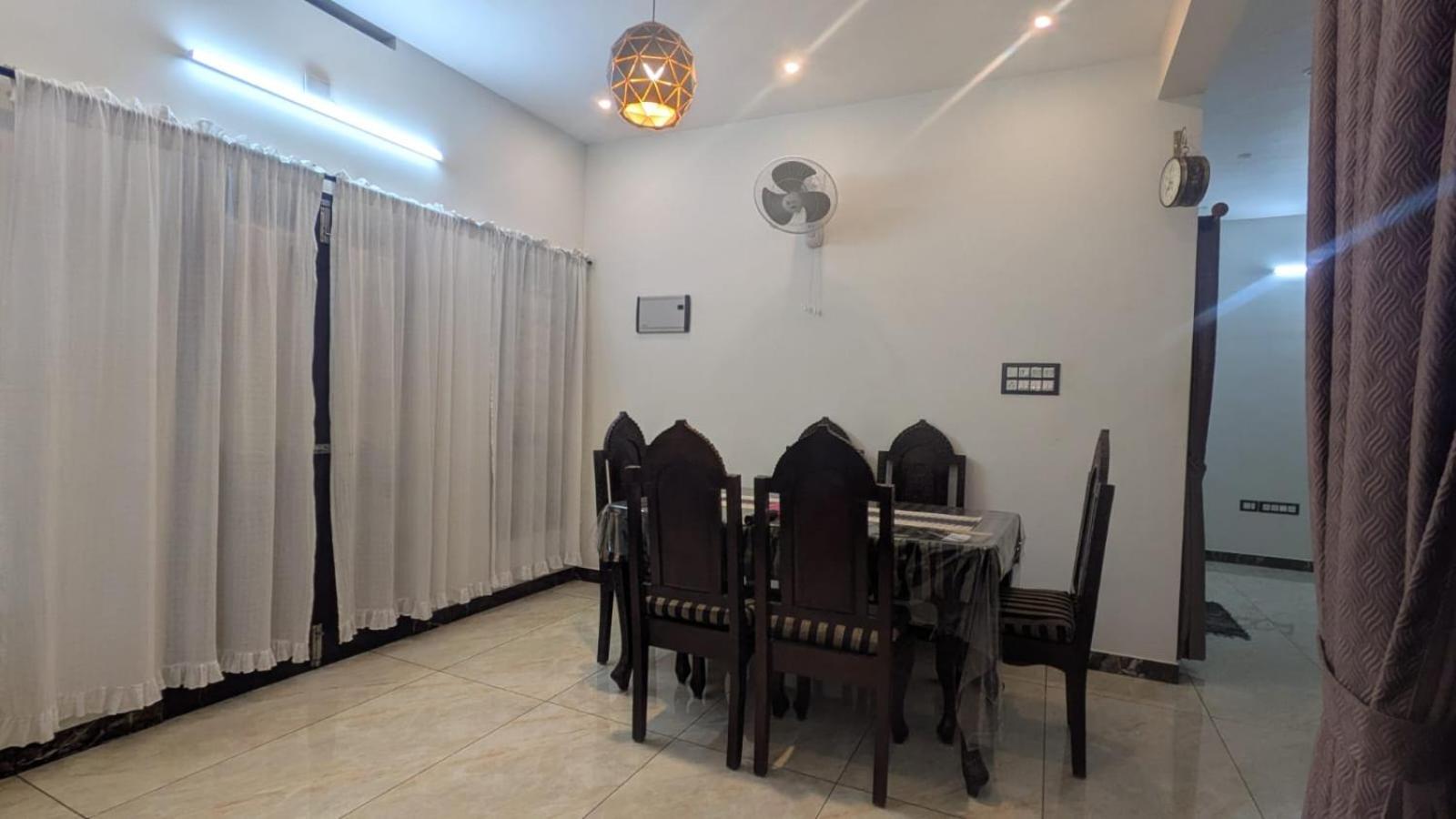 Gerards Home Stay Fortkochi Esterno foto